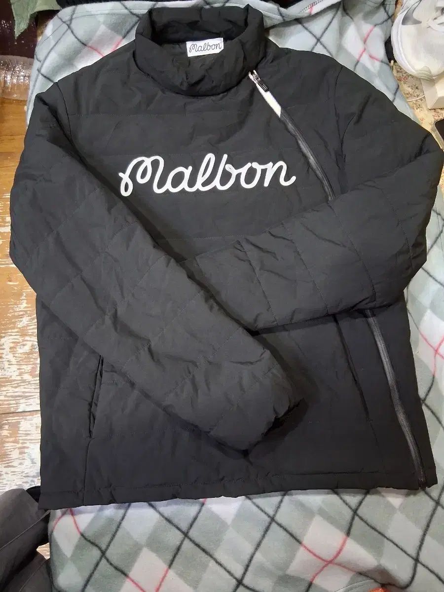 マルボンゴルフ ブラック キルティング ウインドブレーカー ジャケット