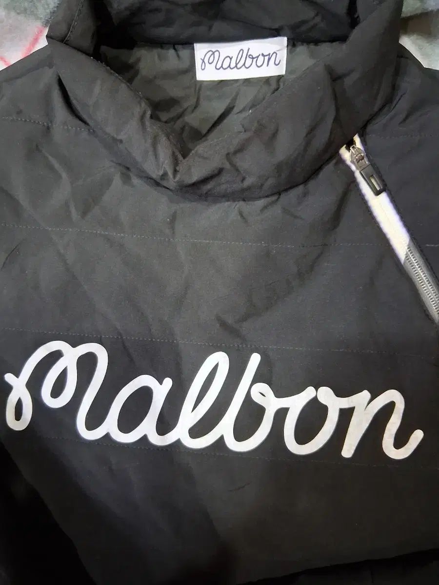 マルボンゴルフ ブラック キルティング ウインドブレーカー ジャケット