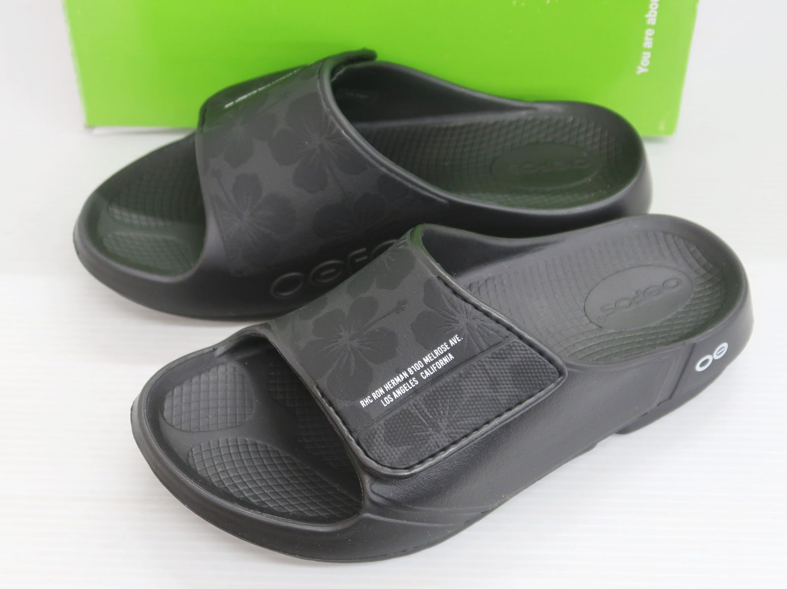 OOFOS ウーフォス × RHC ロンハーマン OOAHH SPORT FLEX ウーアー スポーツ フレックス 1550 ベルクロ ハイビスカス スライド リカバリー サンダル M7