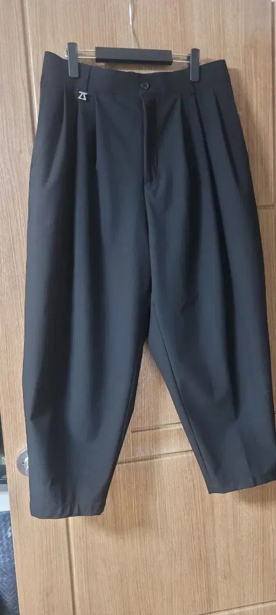 SONGZIO HOMME ソンジオ オム バルーンフィット スラックス