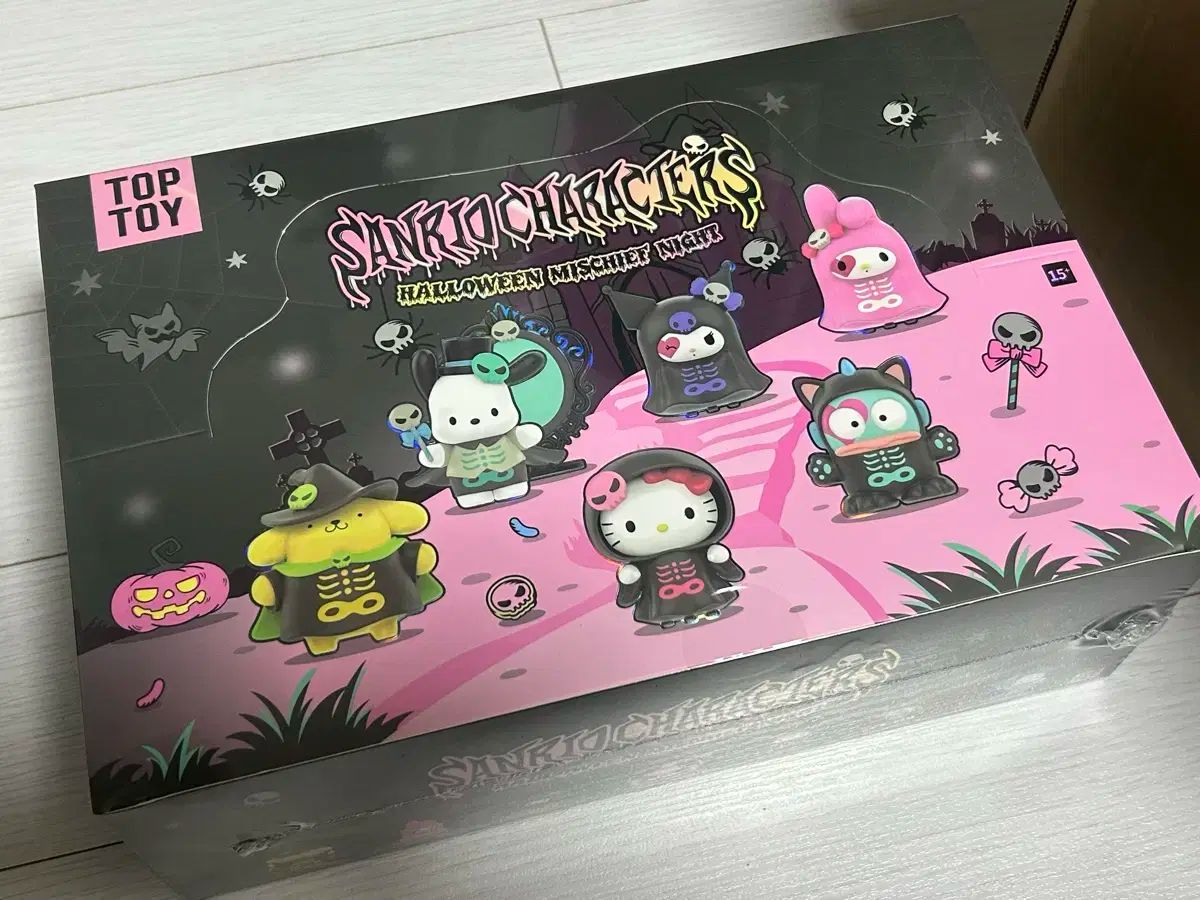TOPTOY サンリオ ハロウィーン フィギュア ホールボックス