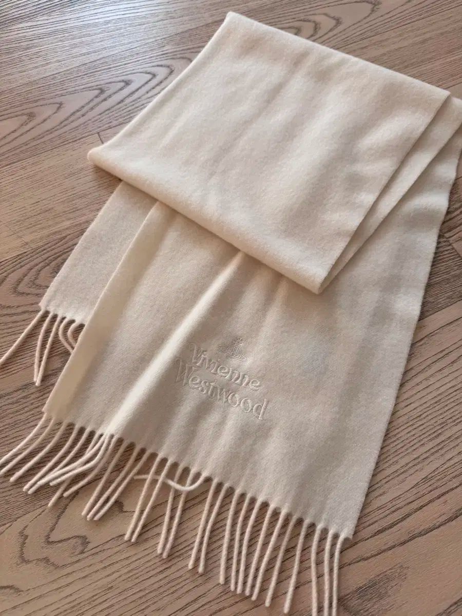 Vivienne Westwood ヴィヴィアン ウエストウッド 刺繍 ラムウール スカーフ マフラー 白
