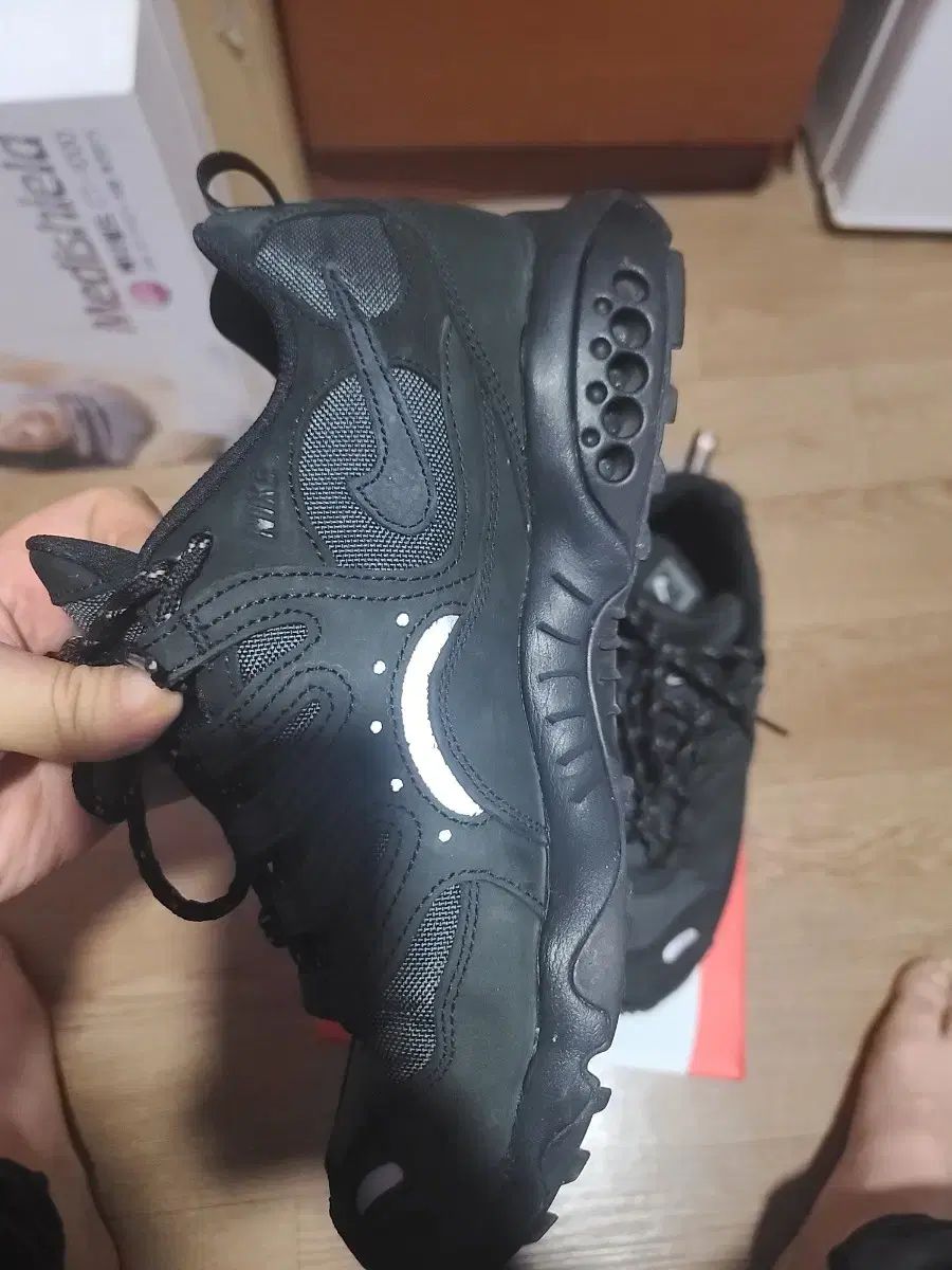 ナイキ エア テラ フマラ 275サイズ