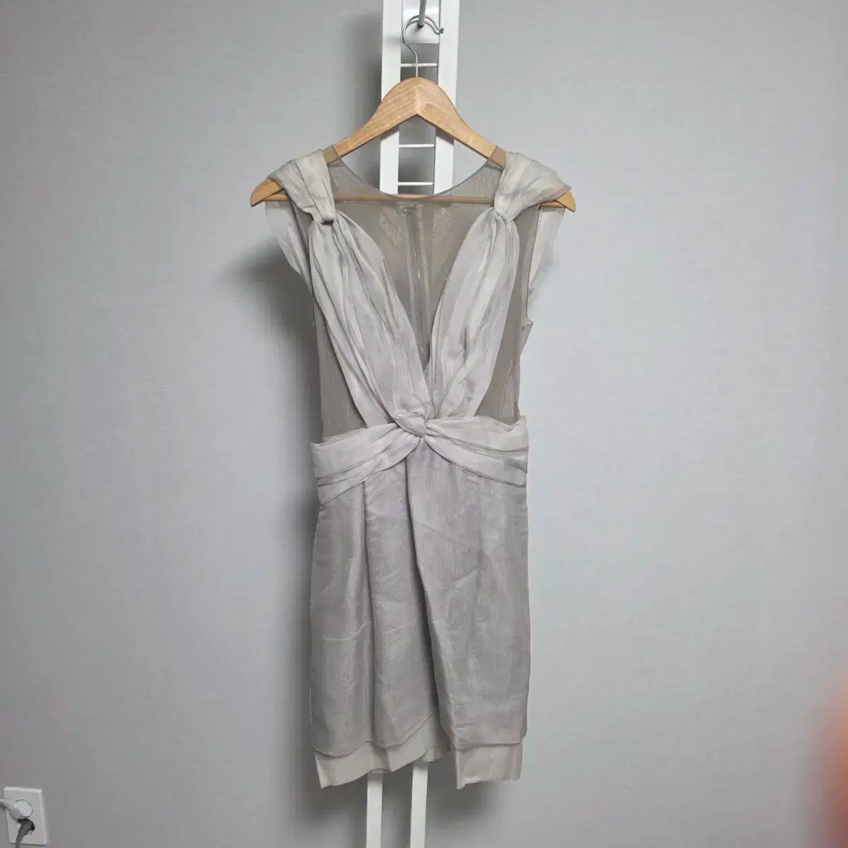 Dolce-Gabbana ドルチェ&ガッバーナ アイボリー リボン結び デザイン ミニ ONE PIECE