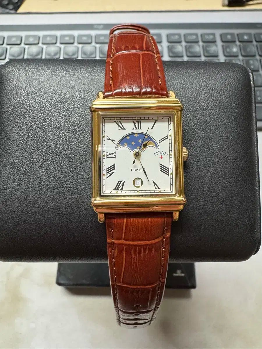 TIMEX タイメックス ノア NOAH 月 ムーンフェイズ ブラウン GOLD