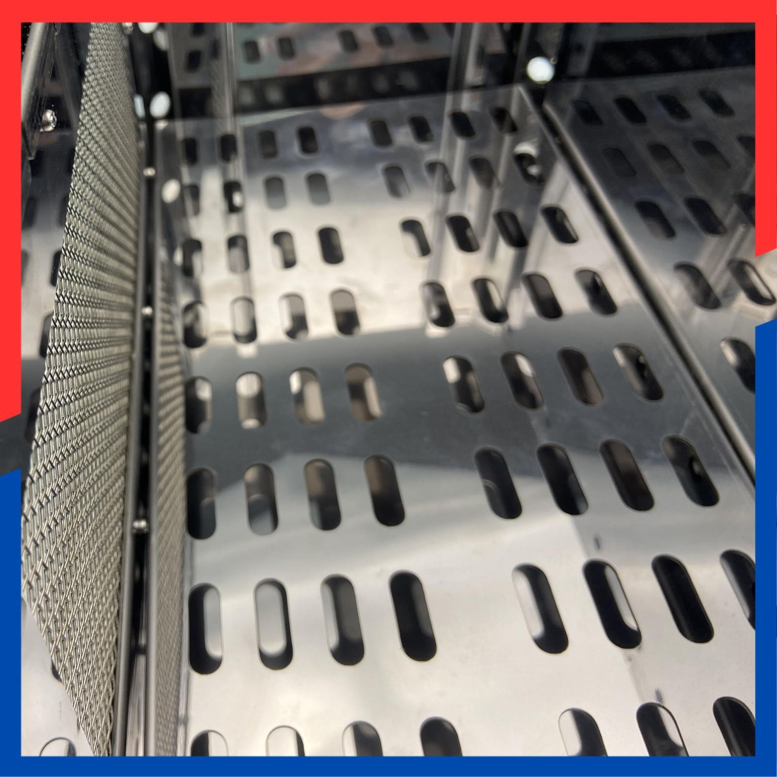 商品 収納バッグ付き 収納サイズ41ｘ23ｘ8 携帯便利 コンパクト ステンレス 4枚 4.5kg 五徳 二次燃焼 焚き火台 Solotour WWW_OPDRERGINERDOGAN_COM