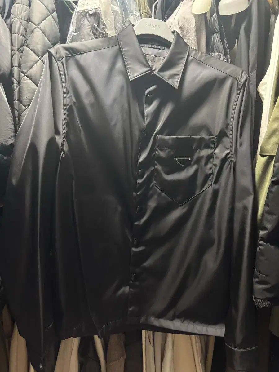 プラダ リナイロン シャツジャケット ブラック m