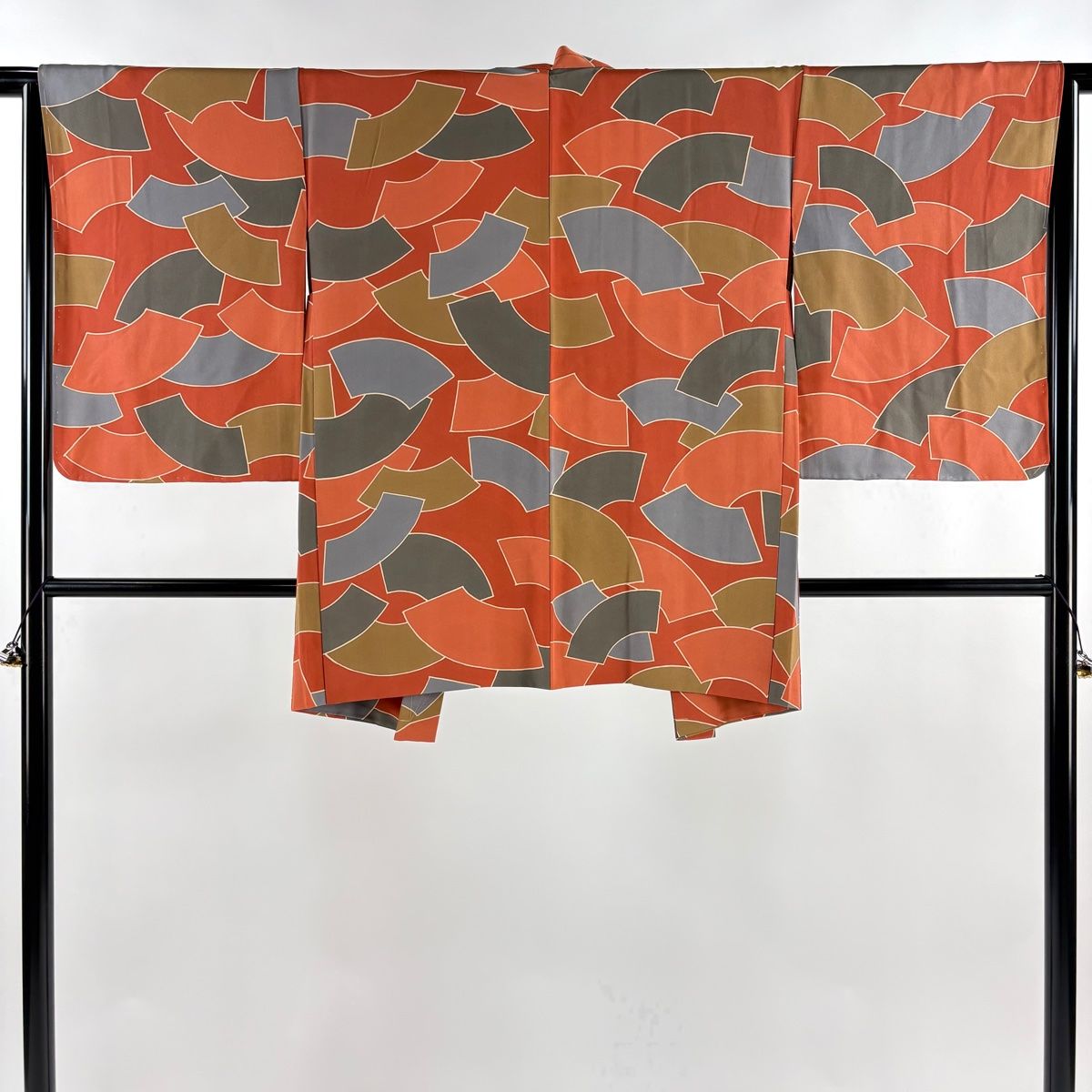 羽織 身丈82 5 cm 裄丈64 M 扇面 朱色 正絹 秀品