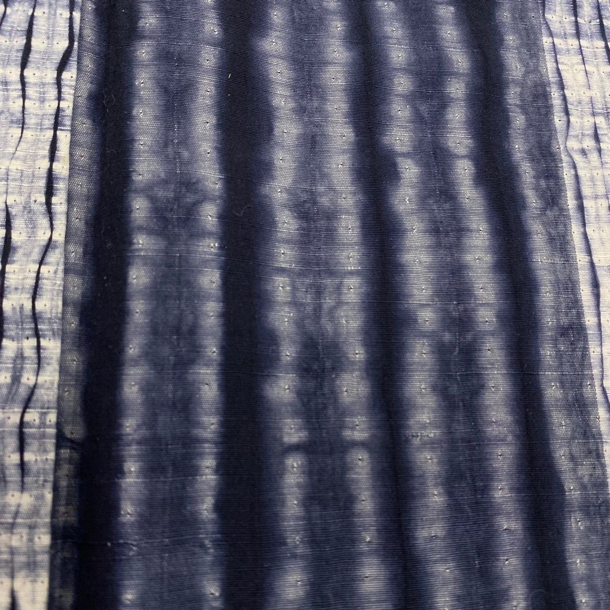 小紋 身丈157.5cm 裄丈62cm S 袷 紬地 縞 絞り 濃紺 正絹 秀品 【中古