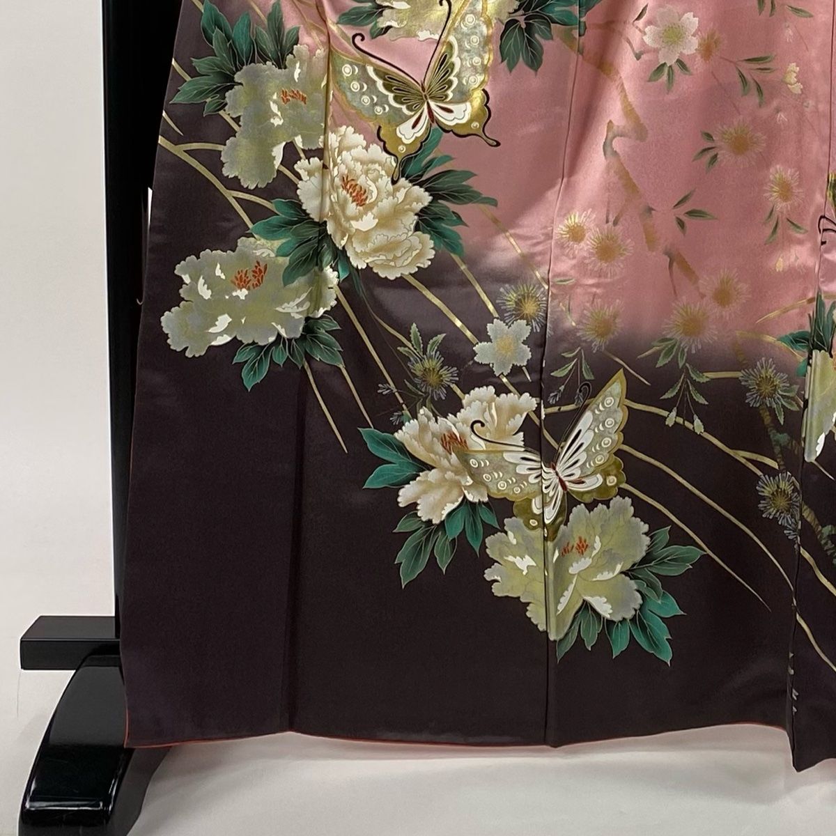 振袖 身丈167.5 cm 裄丈71 L 袷 蝶 草花 金銀彩 ぼかし ピンク 正絹 秀品
