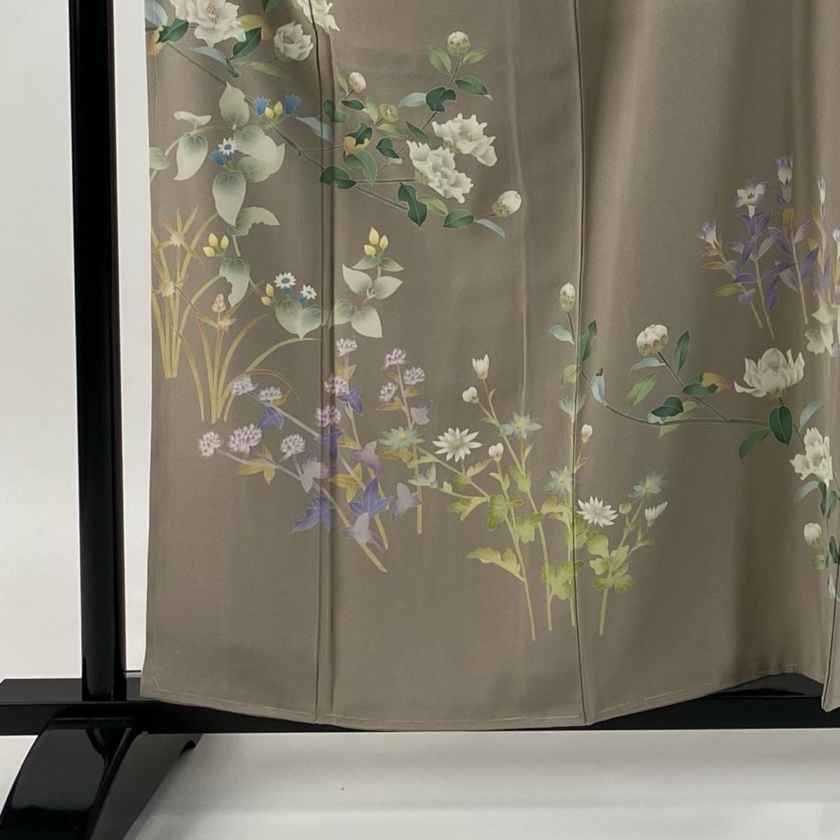 訪問着 身丈159 cm 裄丈66 M 袷 落款 枝花 草花 灰茶 正絹 秀品