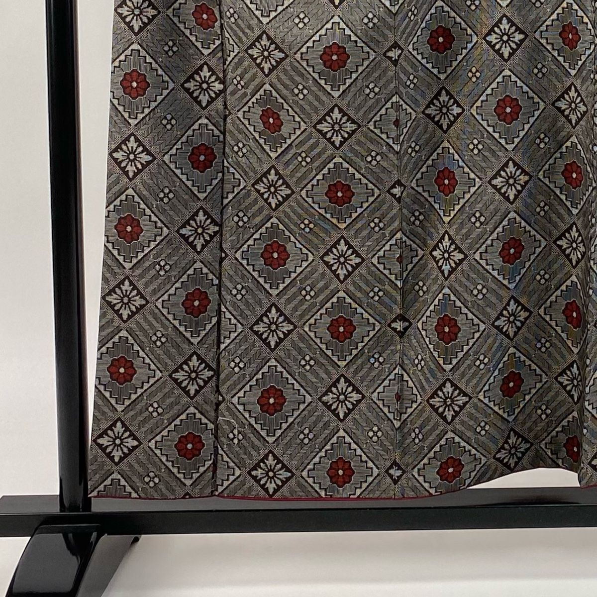 紬 身丈158 cm 裄丈64 M 袷 菱 花 焦茶色 正絹 秀品