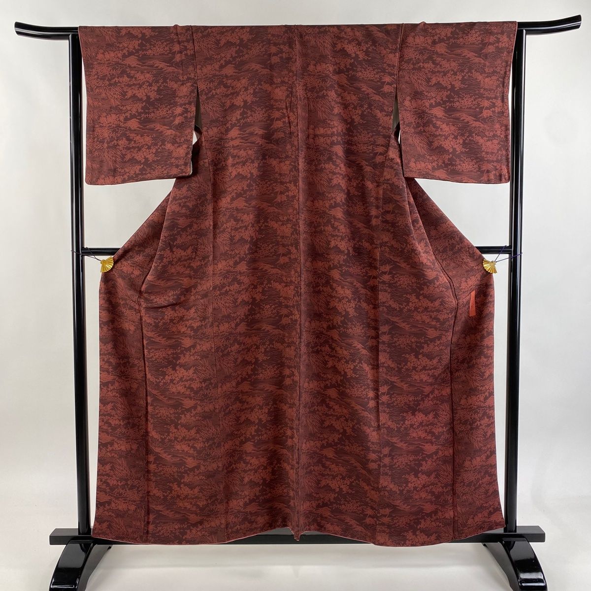 江戸小紋 身丈158 cm 裄丈64 M 袷 六谷紀久男 落款 万寿菊 流水 小豆色 正絹 秀品