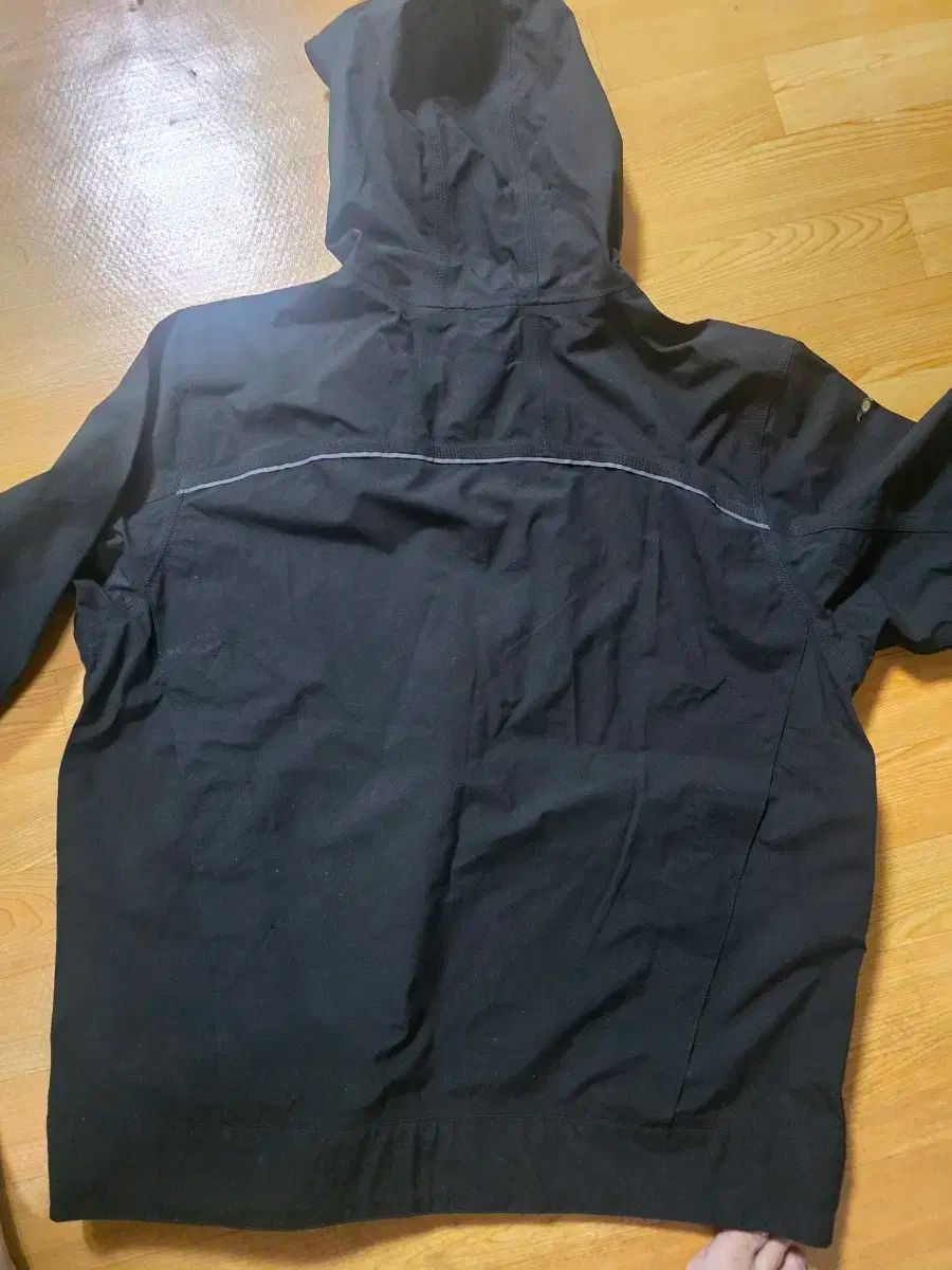 Carhartt カーハート ウィンドブレーカー XL 実寸 2-3XL 程度です