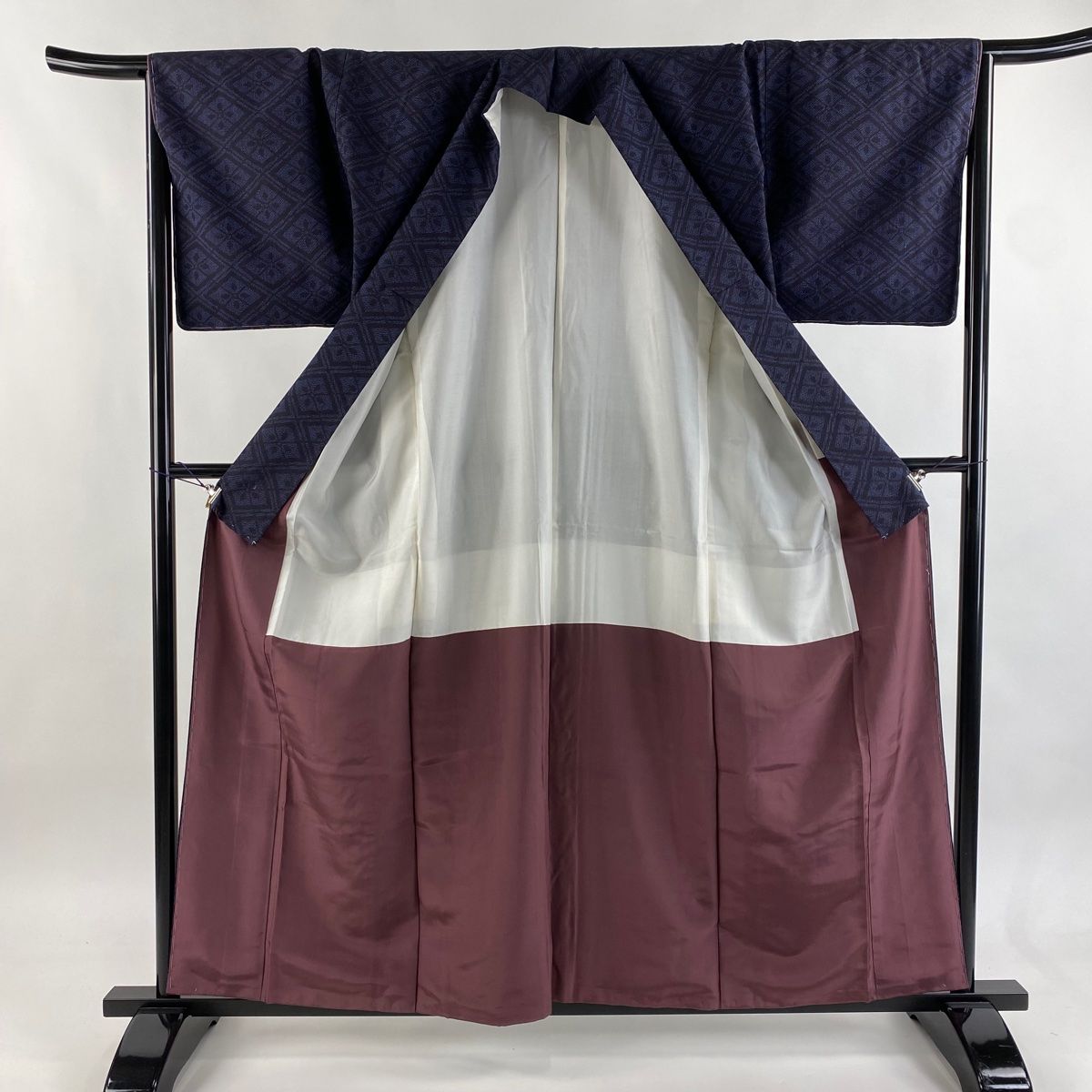  紬 身丈159 5 cm 裄丈66 M 袷 証紙 菱 花 紺色 正絹 秀品 紬 着物