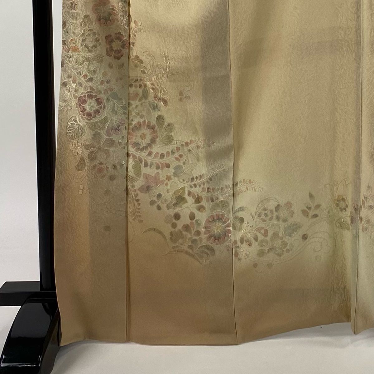 訪問着 身丈168 cm 裄丈68 L 袷 花唐草 刺繍 ぼかし ベージュ 正絹 秀品