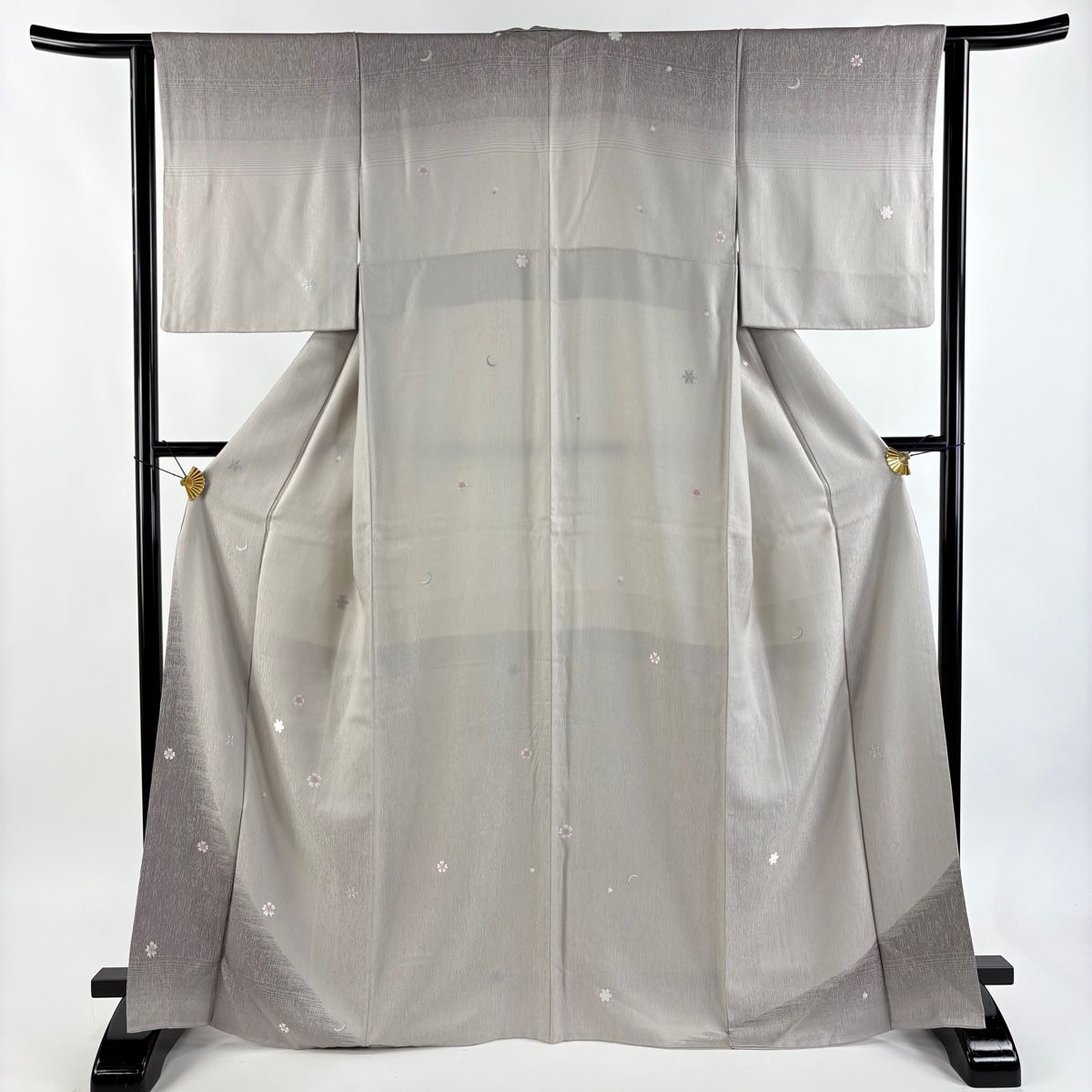 付下げ 身丈167 5 cm 裄丈62 6 S 袷 桜 雪輪 刺繍 灰紫 正絹 秀品