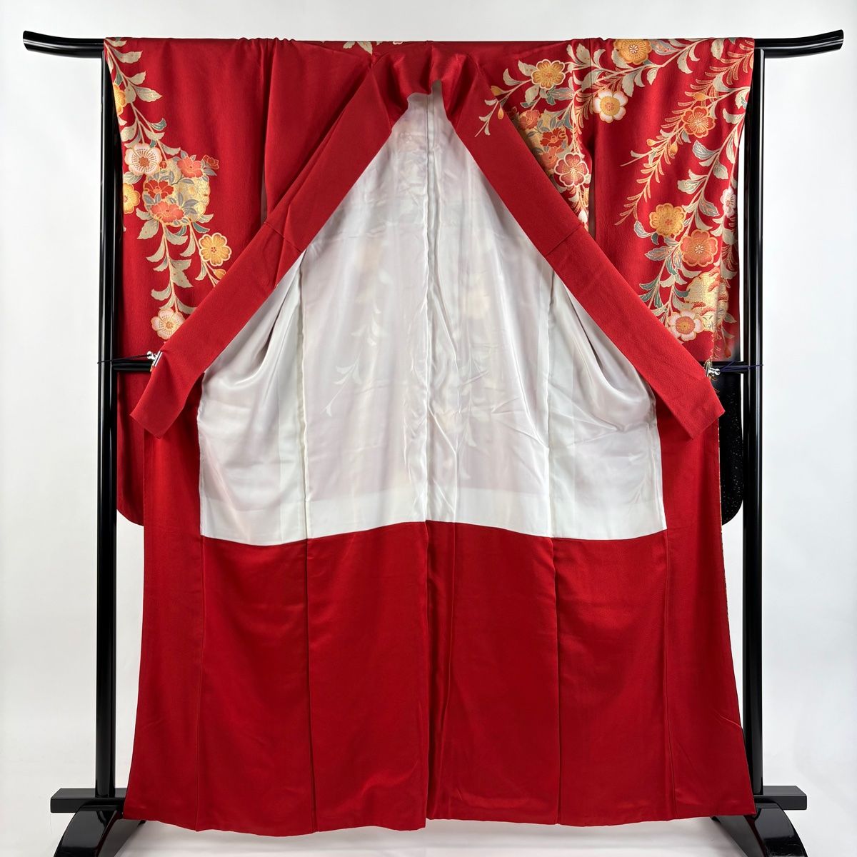  振袖 身丈163 cm 裄丈66 M 袷 蝶 桜 金彩 染め分け 赤 正絹 秀品 振袖 着物