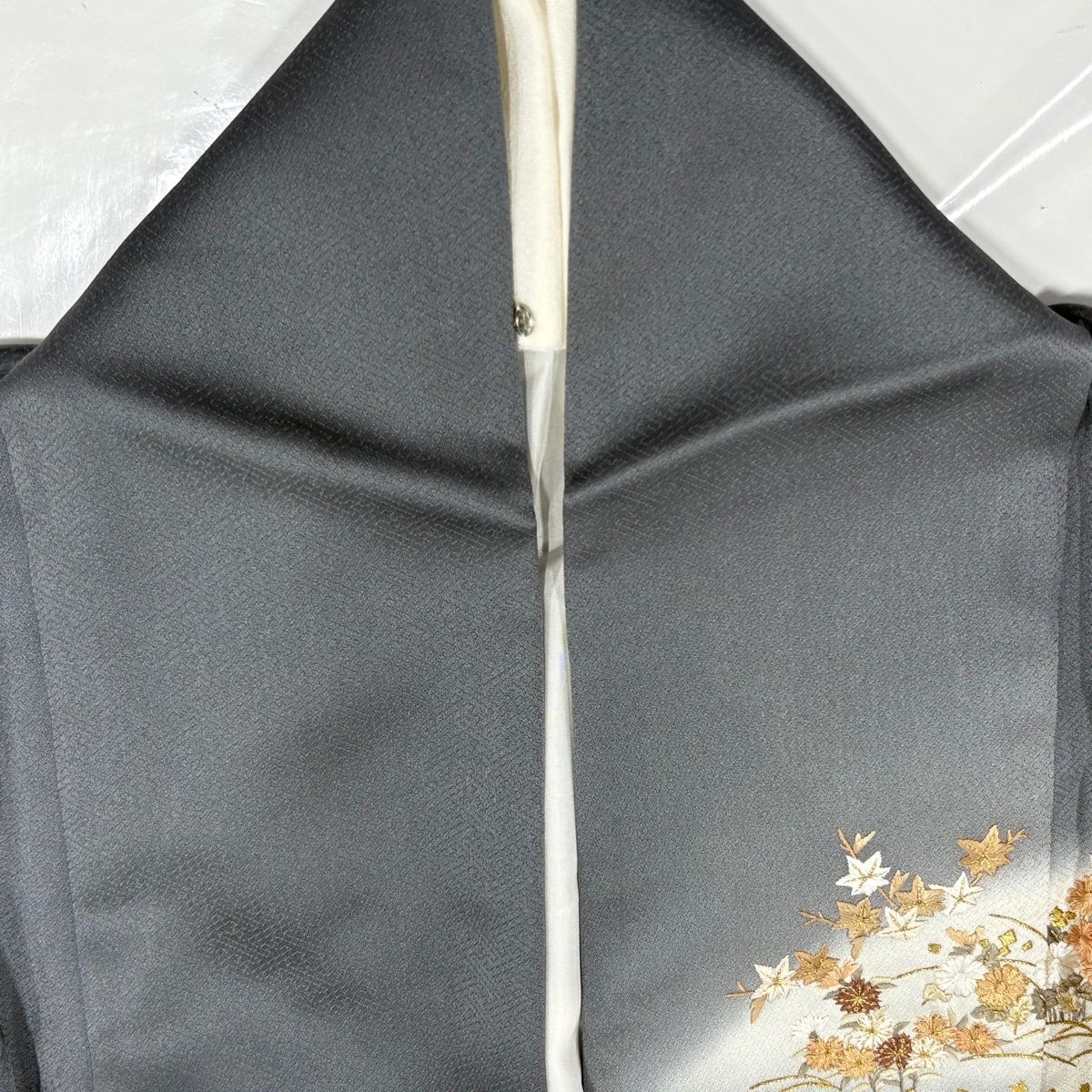  訪問着 身丈160 cm 裄丈66.5 M 袷 人物 枝花 刺繍 金糸 灰色 正絹 秀品 訪問着 付け下げ 着物