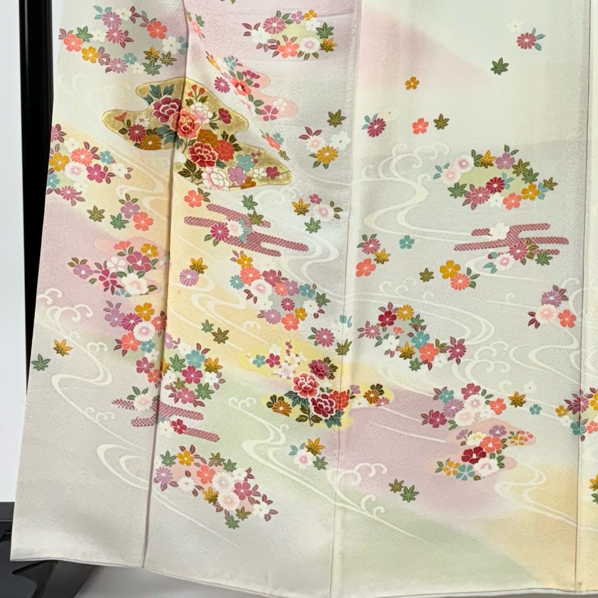 訪問着 身丈166 cm 裄丈69 L 袷 牡丹 ヱ霞 金糸 金彩 ベージュ 正絹 秀品