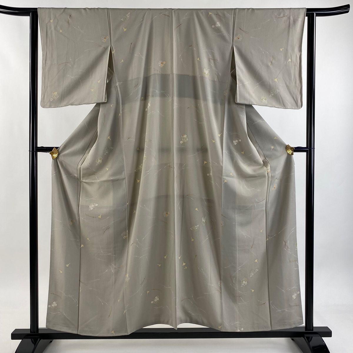 小紋 身丈157 cm 裄丈62 S 袷 松葉 草花 金彩 灰色 正絹 秀品