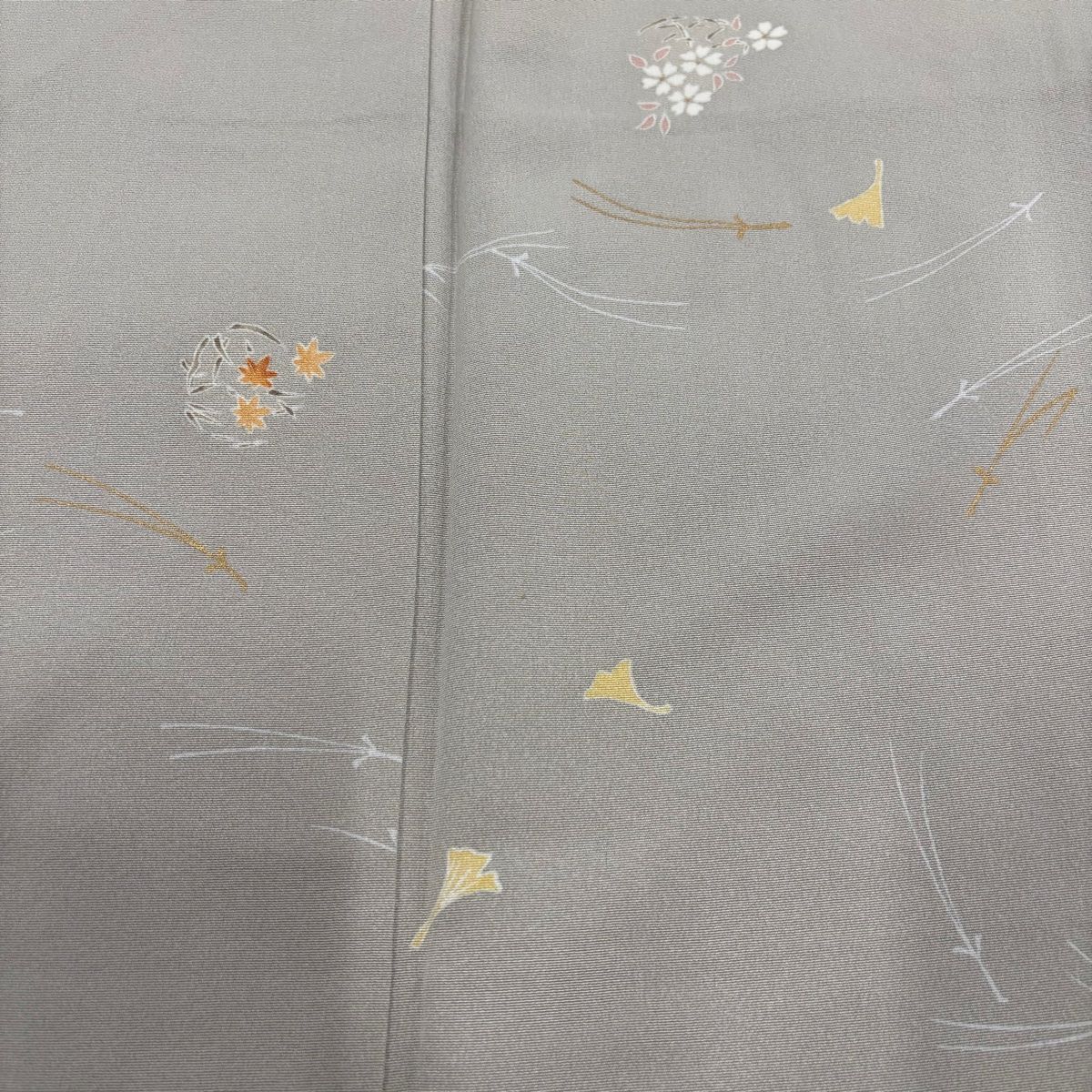  小紋 身丈157 cm 裄丈62 S 袷 松葉 草花 金彩 灰色 正絹 秀品 小紋 着物