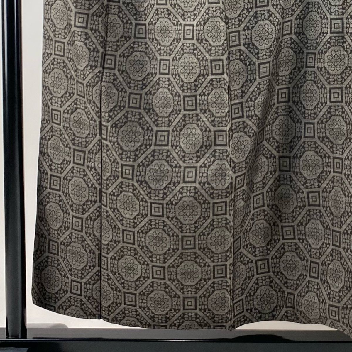 紬 身丈157.5 cm 裄丈65 M 袷 蜀江華文 焦茶色 正絹