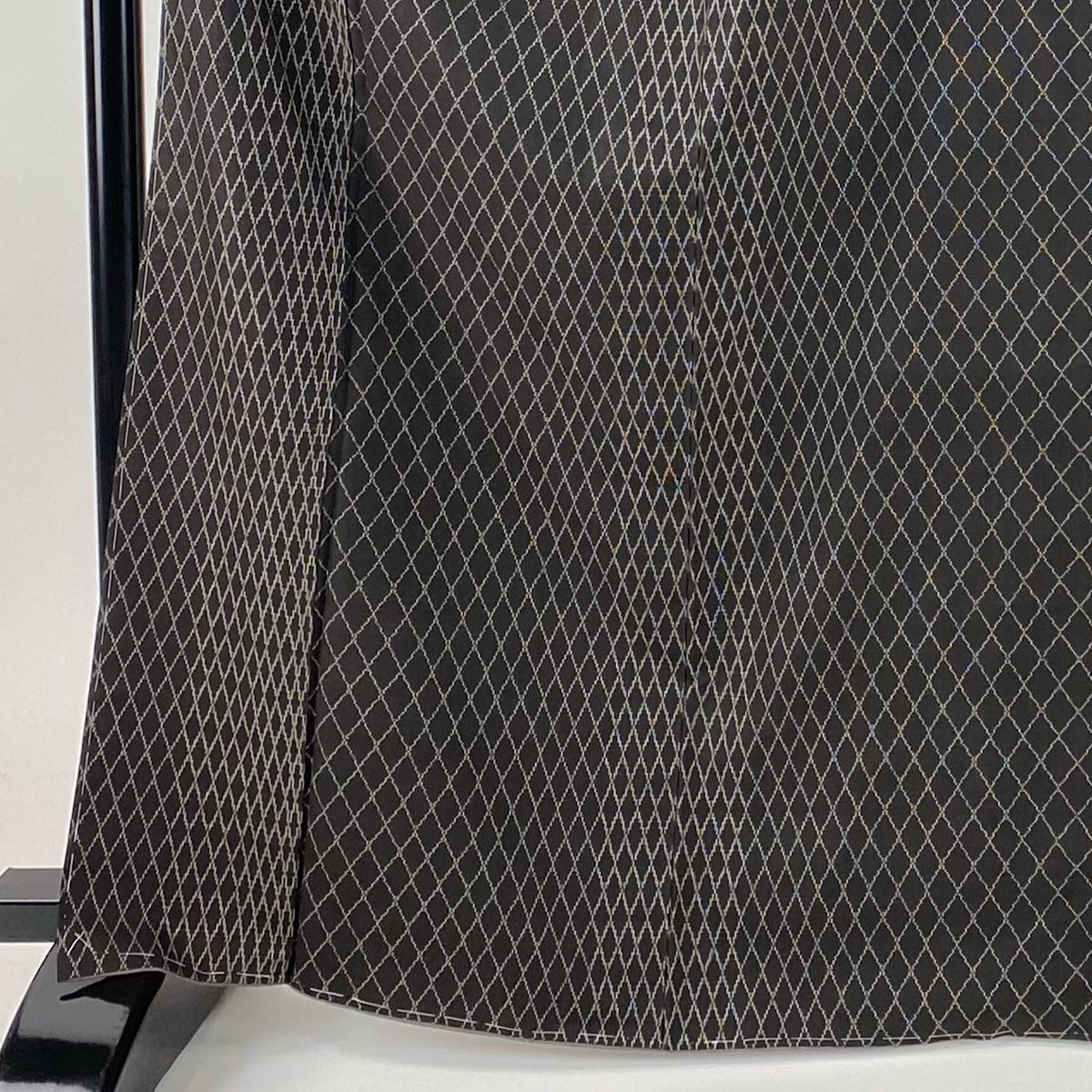 大島紬 身丈168 cm 裄丈64 5 M 袷 純泥染 証紙 斜め格子 焦茶色 正絹