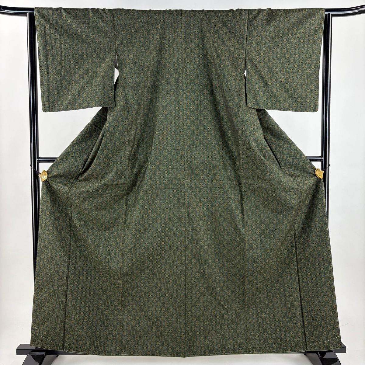 大島紬 身丈162.5 cm 裄丈64 M 袷 純泥染 証紙 幾何学 深緑 正絹