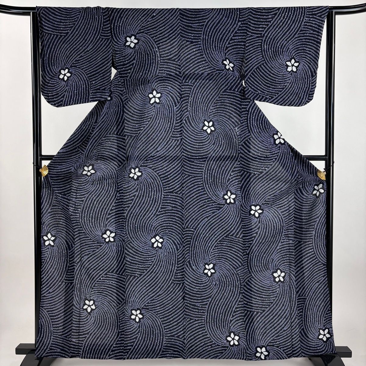 浴衣 身丈162 cm 裄丈64.5 M 絞り浴衣 花 幾何学 紺色 綿