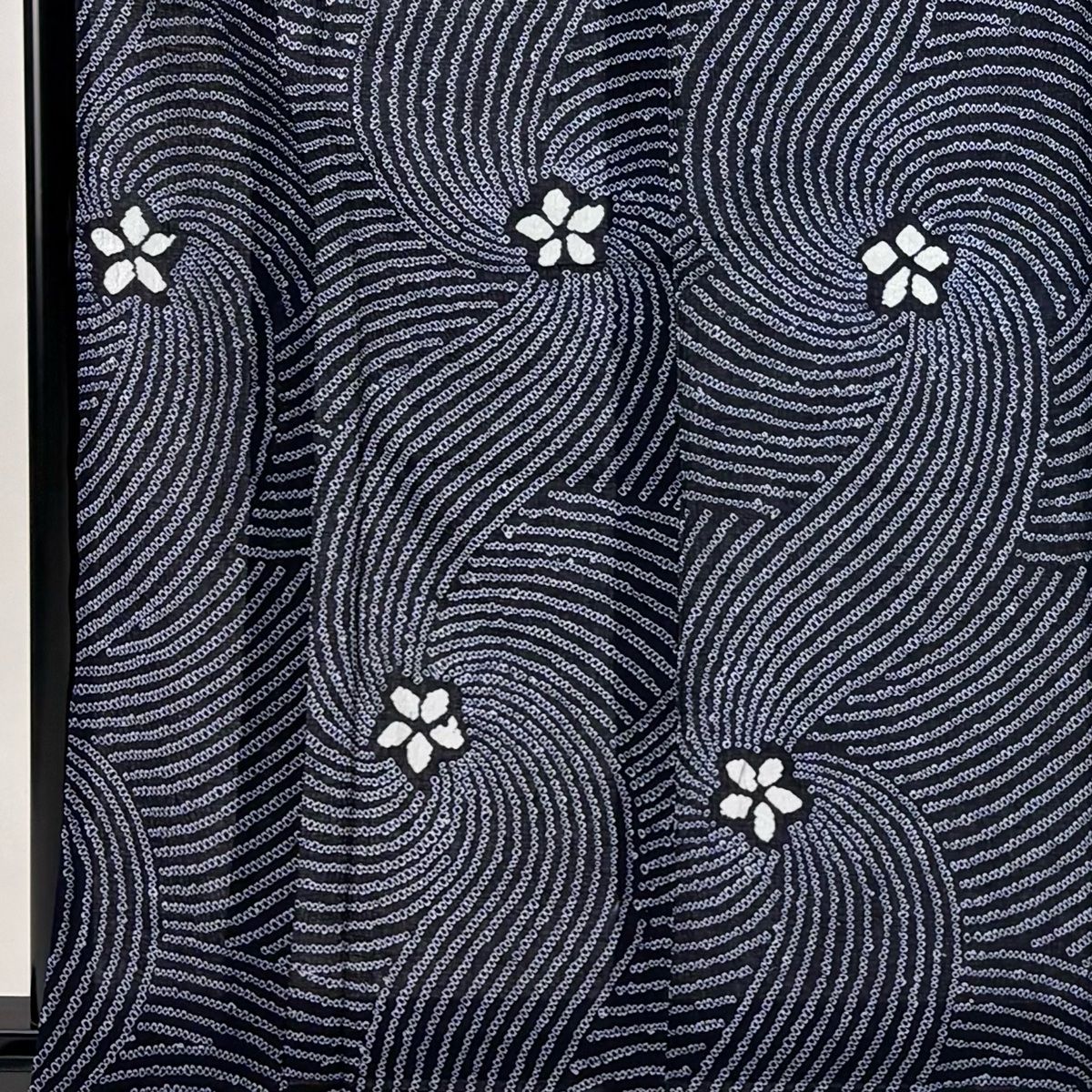 浴衣 身丈162 cm 裄丈64.5 M 絞り浴衣 花 幾何学 紺色 綿