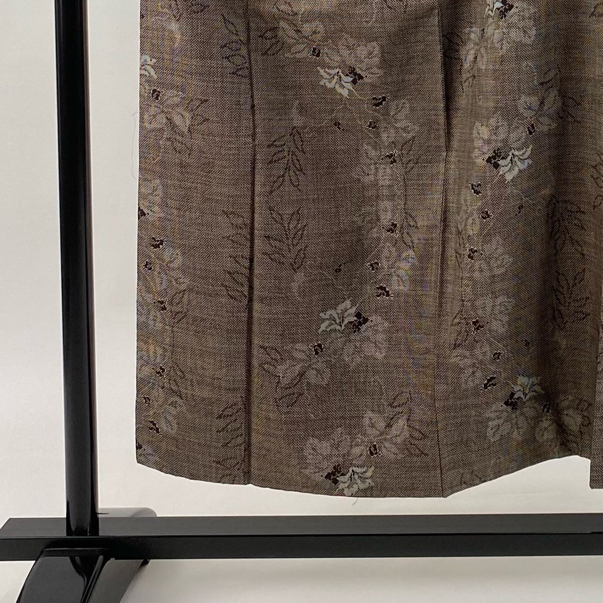 紬 身丈151.5 cm 裄丈62 S 袷 草花 焦茶色 正絹