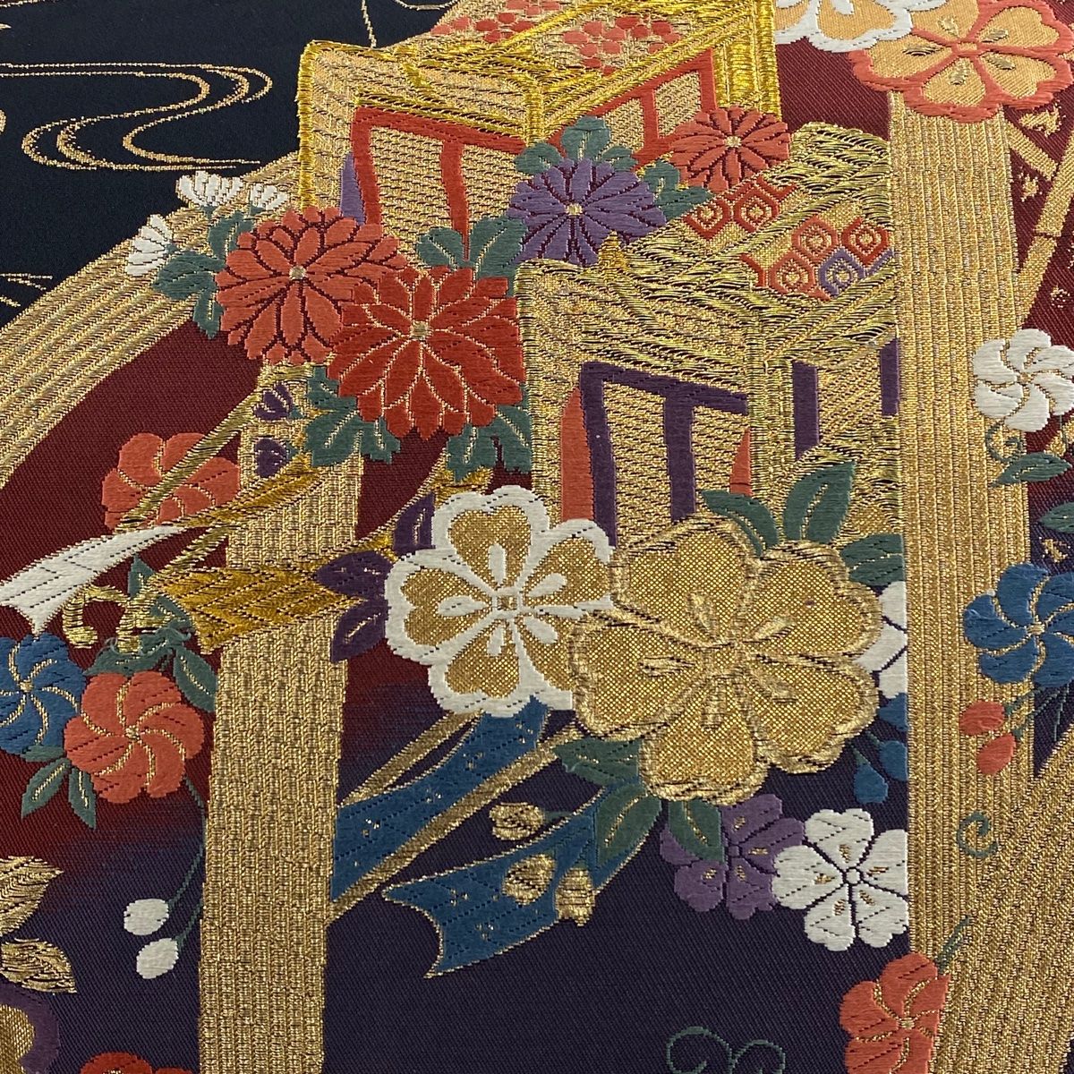 袋帯 秀品 鈴乃屋 御所車 桜 金糸 唐織 黒 六通 正絹 【中古】 - メルカリ