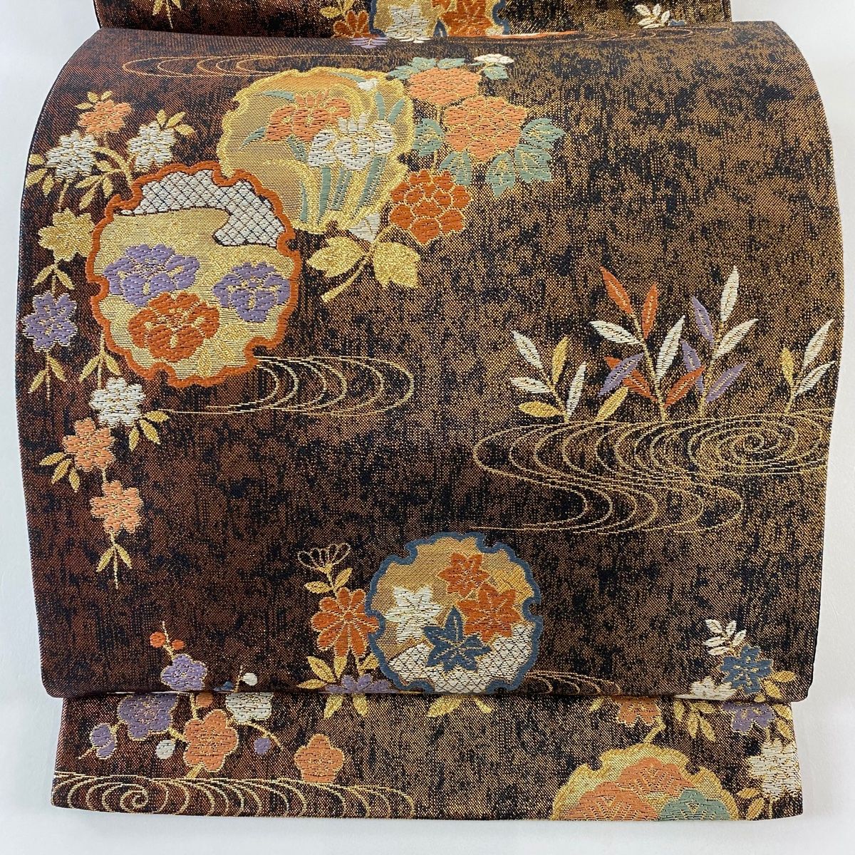 袋帯 秀品 雪輪 草花 箔 金糸 黒 六通 正絹