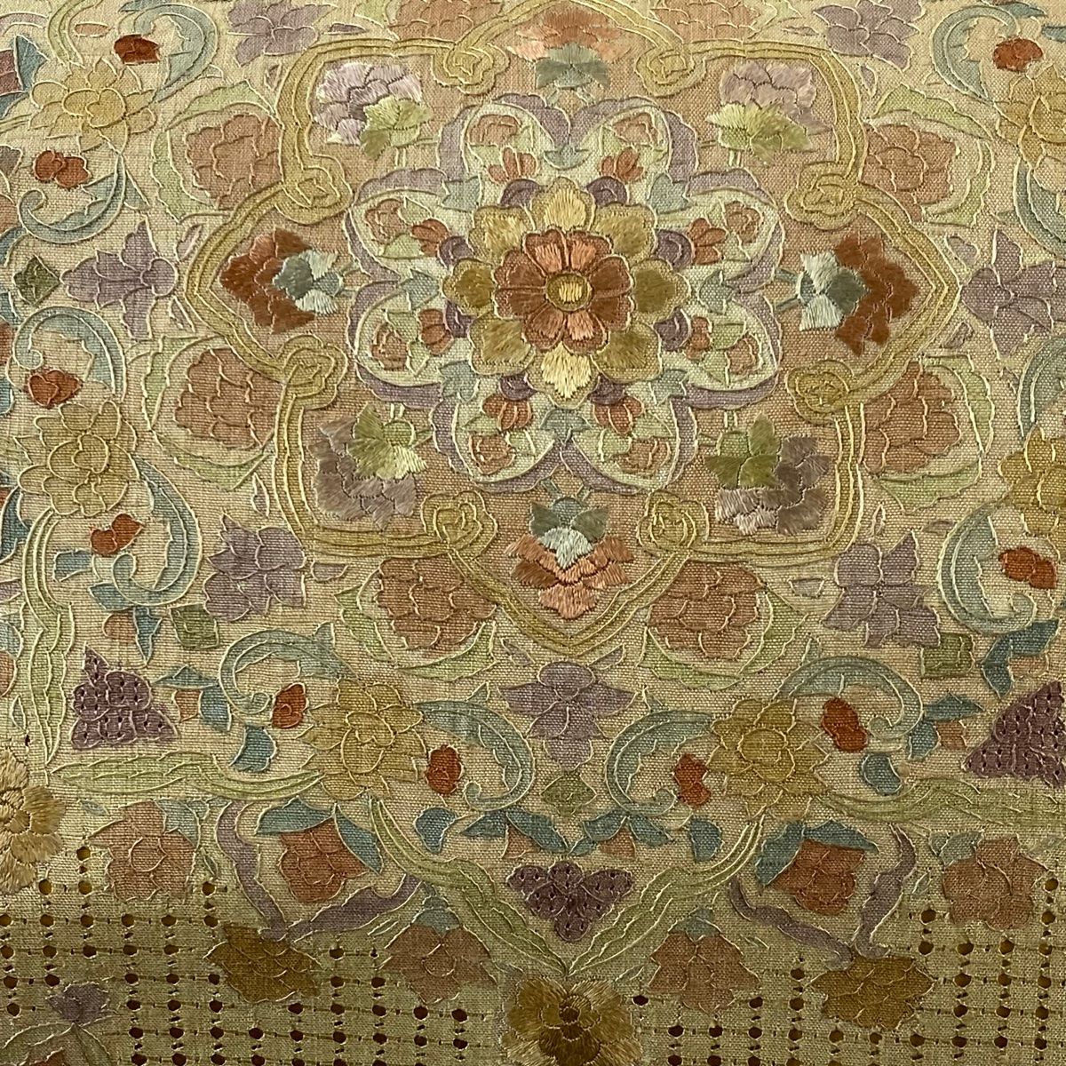 袋帯 秀品 紬地 華文 ヱ霞 刺繍 山吹茶色 お太鼓柄 正絹