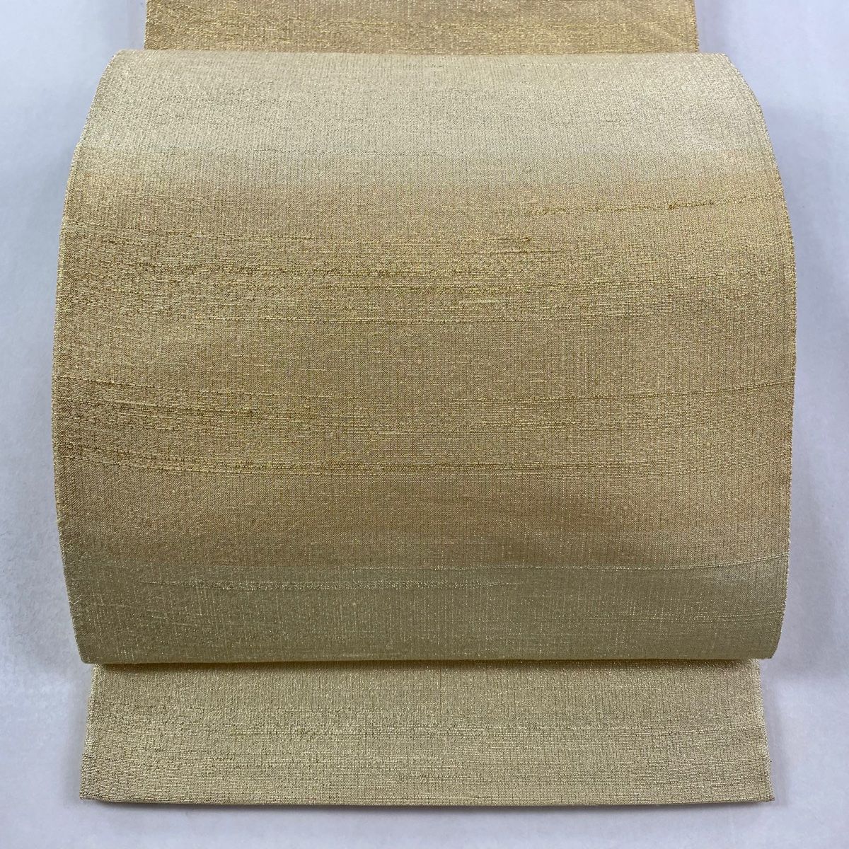 美品】 袋帯 逸品 桝屋高尾 落款 純金綴錦 段霞文 箔 ベージュ 全通