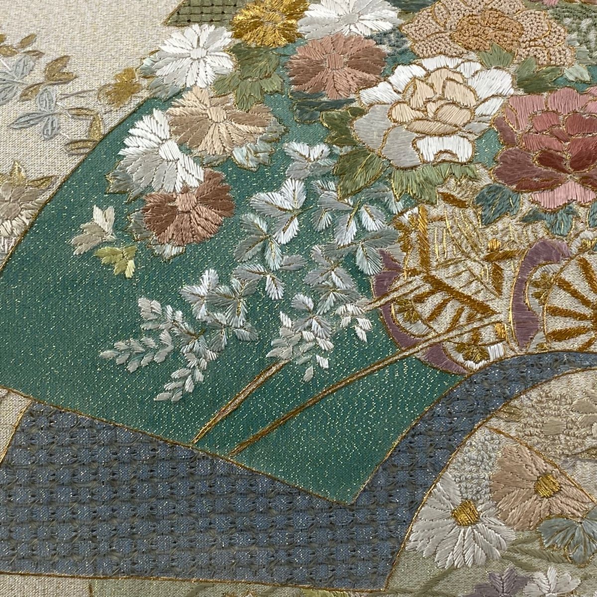 袋帯 扇面 草花 刺繍 金通し ベージュ 六通 正絹