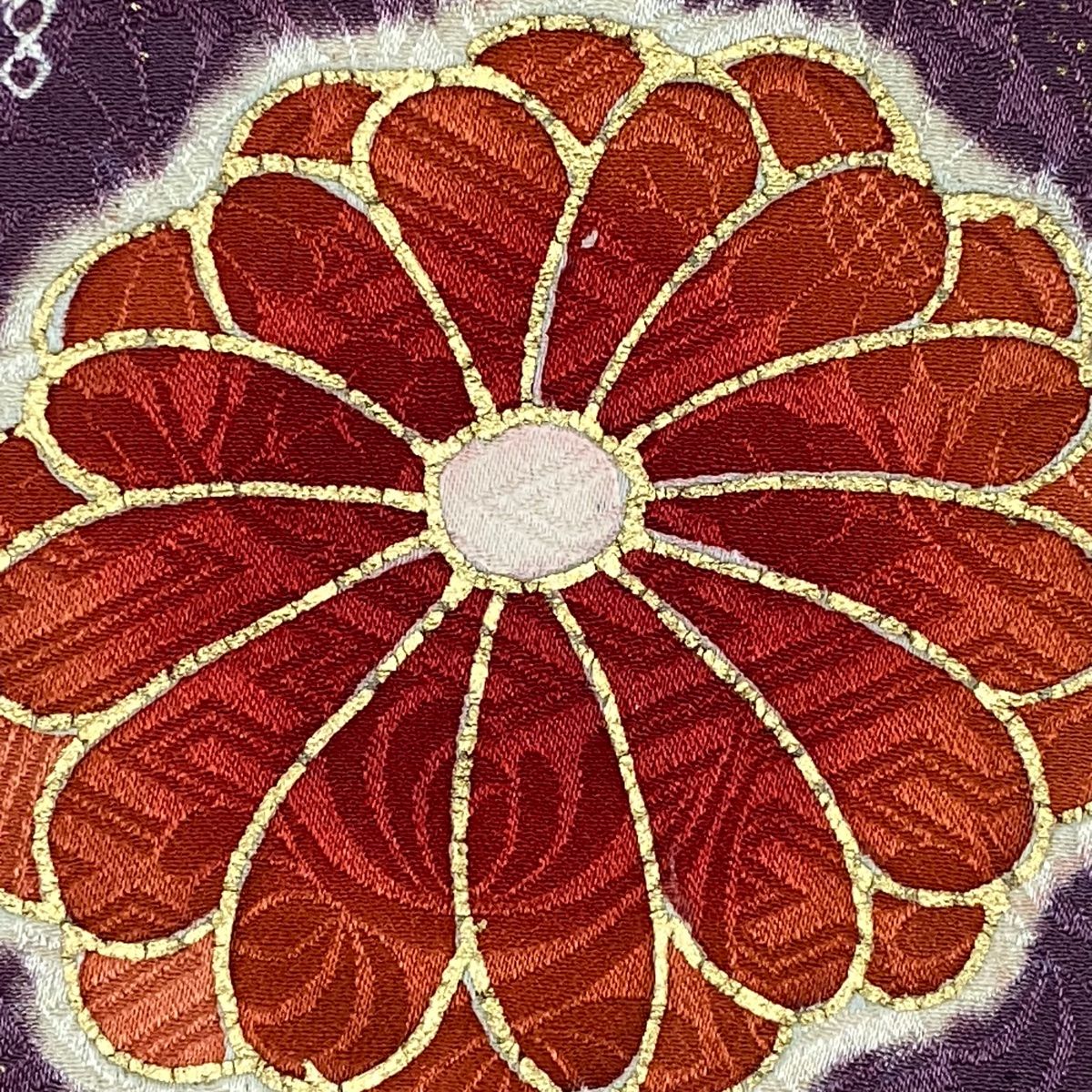  振袖 身丈166 cm 裄丈68 L 袷 菊 青海波 絞り 刺繍 濃ピンク 正絹 振袖 着物