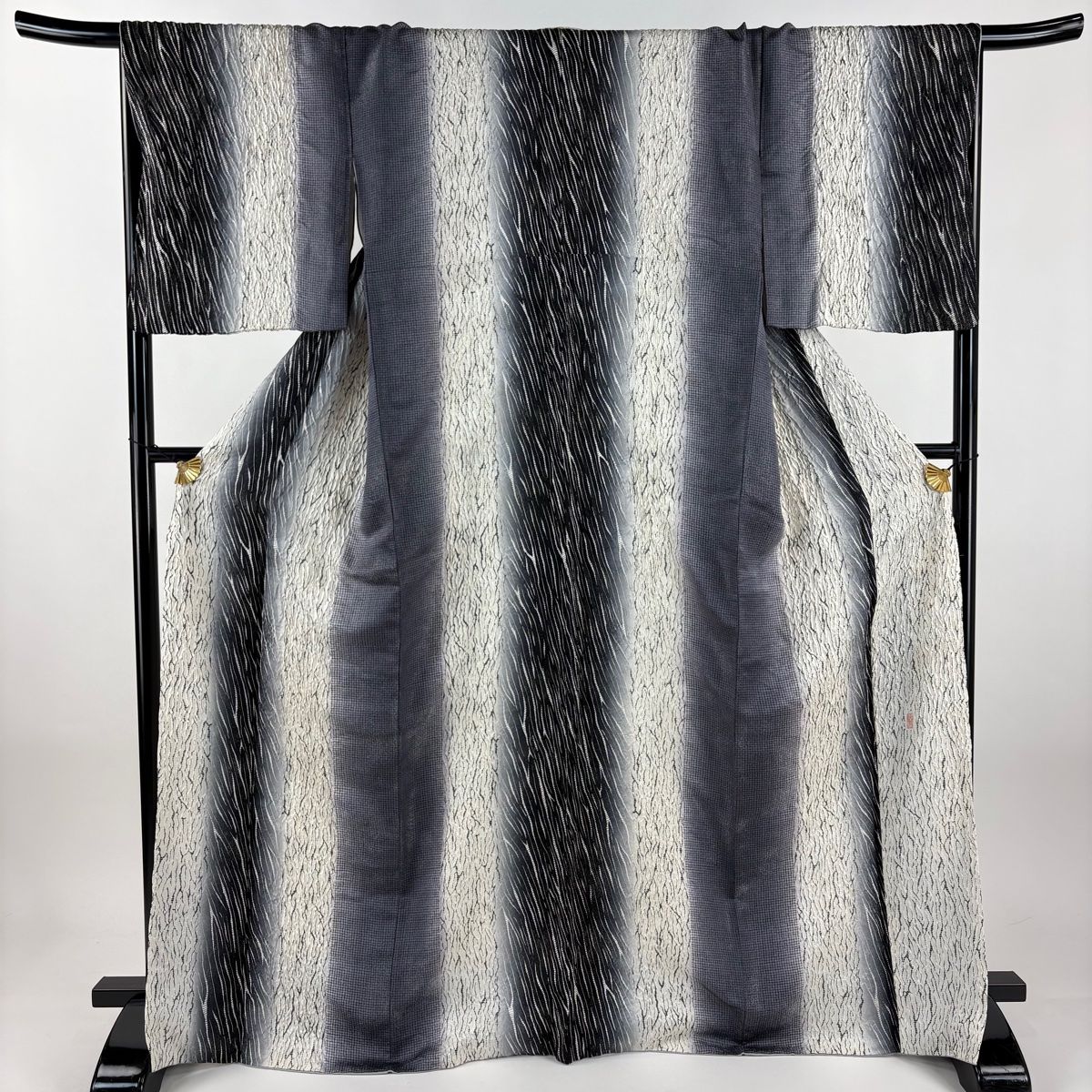 小紋 身丈168 cm 裄丈69 5 L 袷 翠山工房 落款 幾何学 絞り 銀通し クリーム 正絹