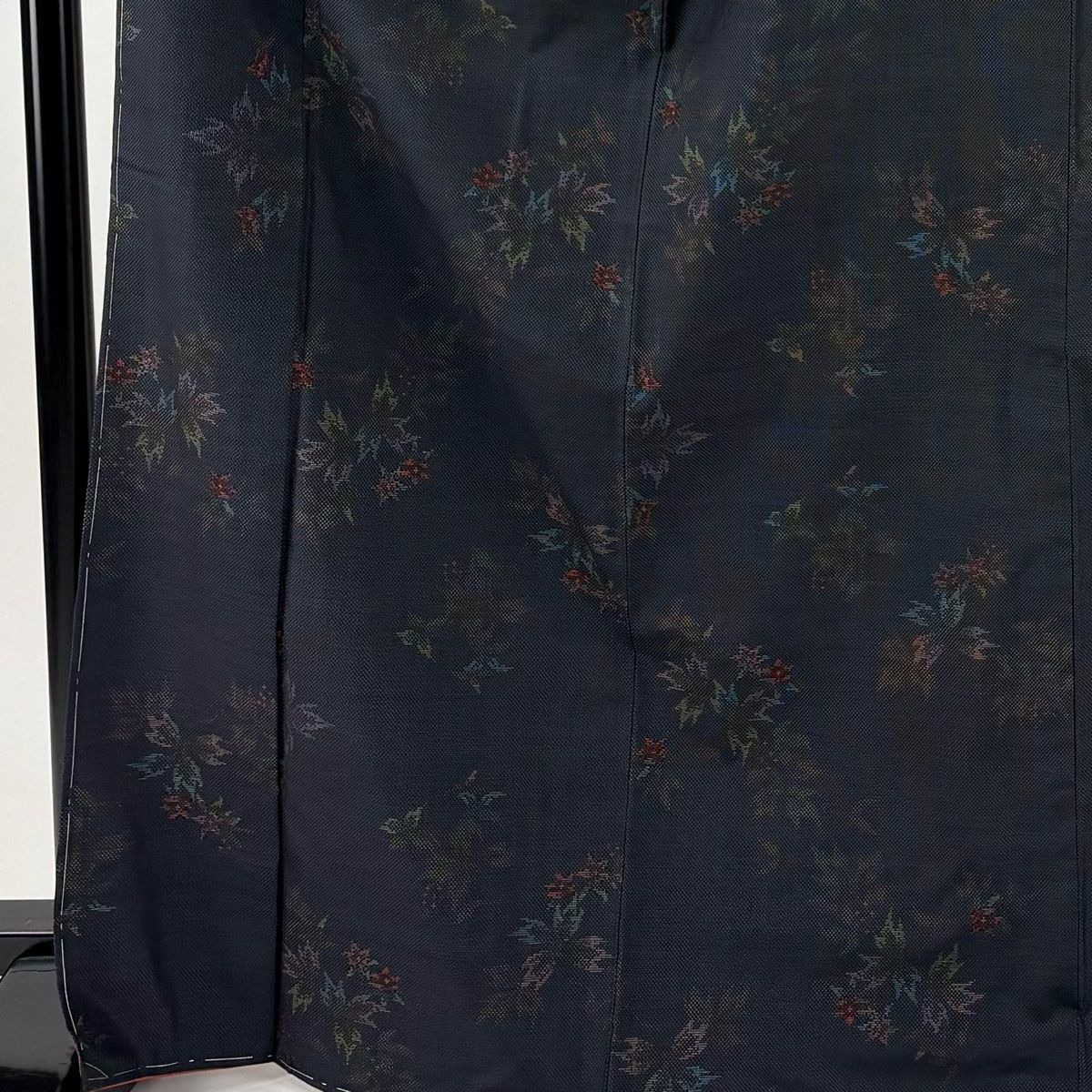 大島紬 身丈170.5 cm 裄丈68 L 袷 純泥染 証紙 草花 濃紺 正絹