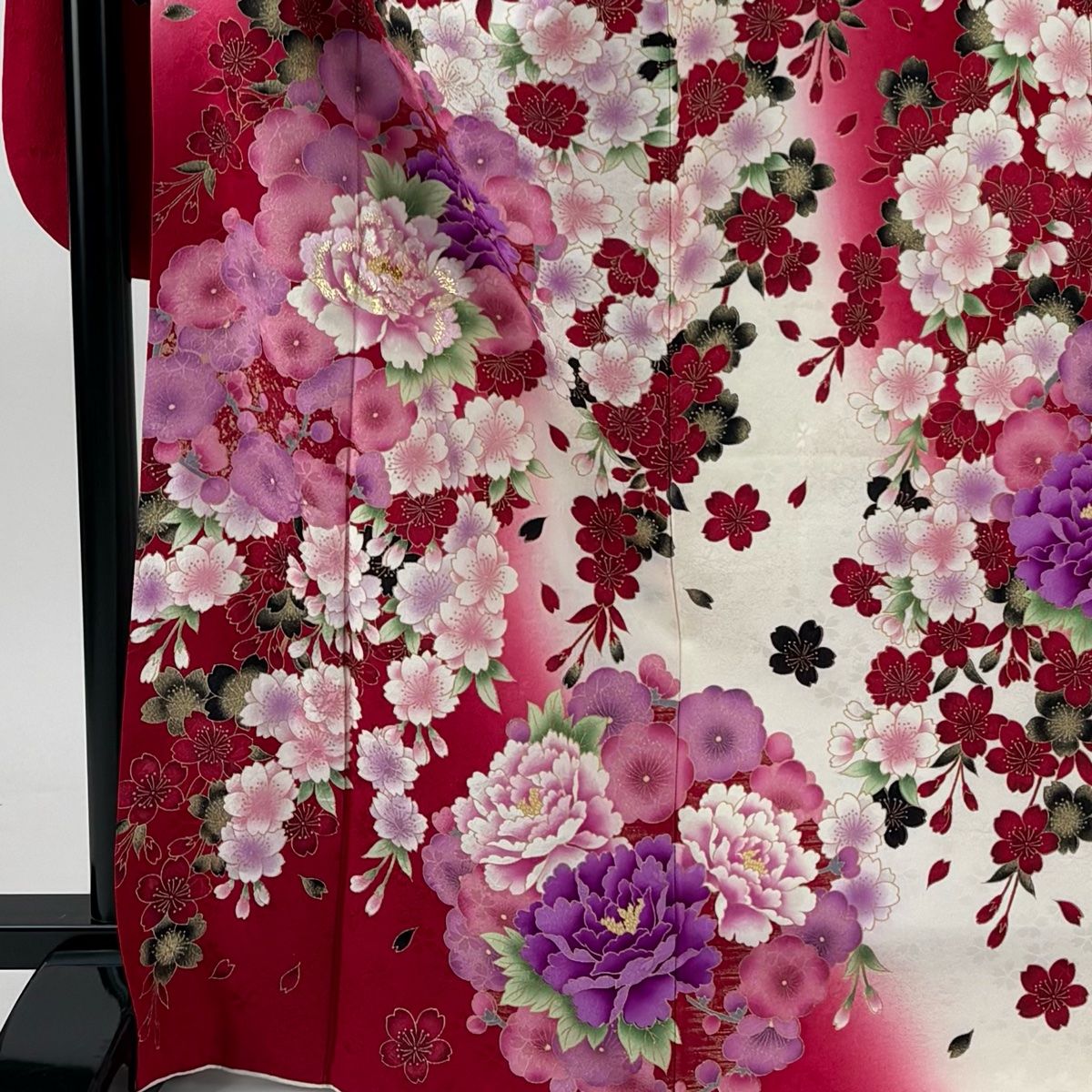 振袖 身丈169.5 cm 裄丈69 L 袷 牡丹 桜 箔 金彩 クリーム 正絹