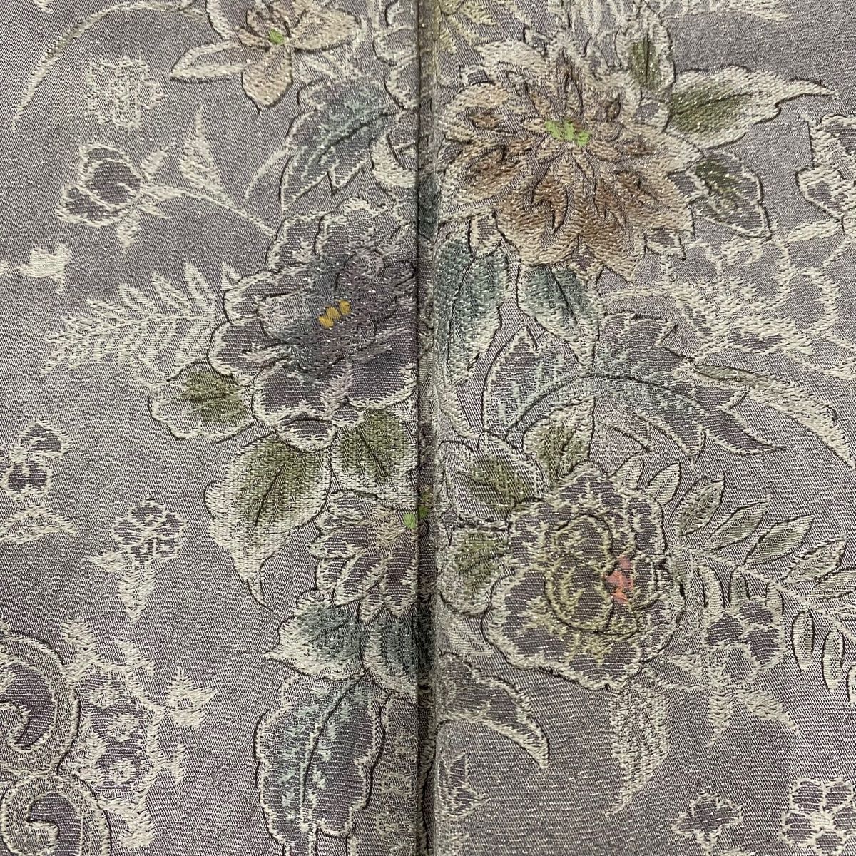  付下げ 身丈156 cm 裄丈65 5 M 袷 落款 草花 銀通し 灰紫 正絹 訪問着 付け下げ 着物