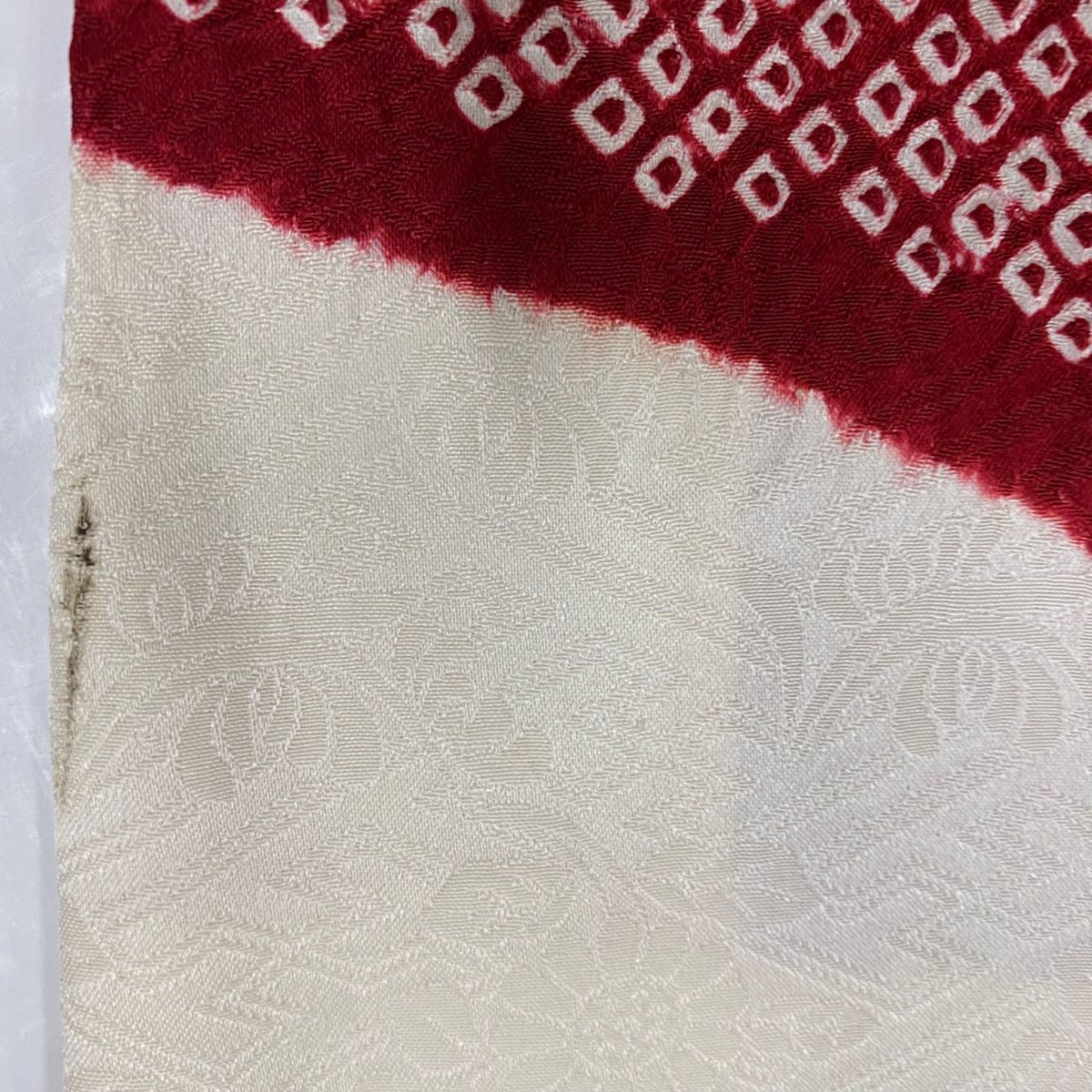  振袖 身丈157 cm 裄丈65.5 M 袷 几帳 草花 金糸 絞り えんじ色 正絹 振袖 着物