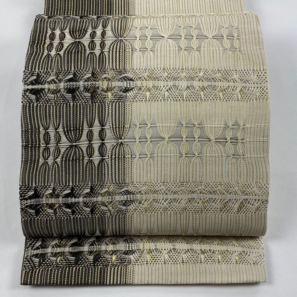 袋帯 段縞 幾何学 金糸 クリーム お太鼓柄 正絹