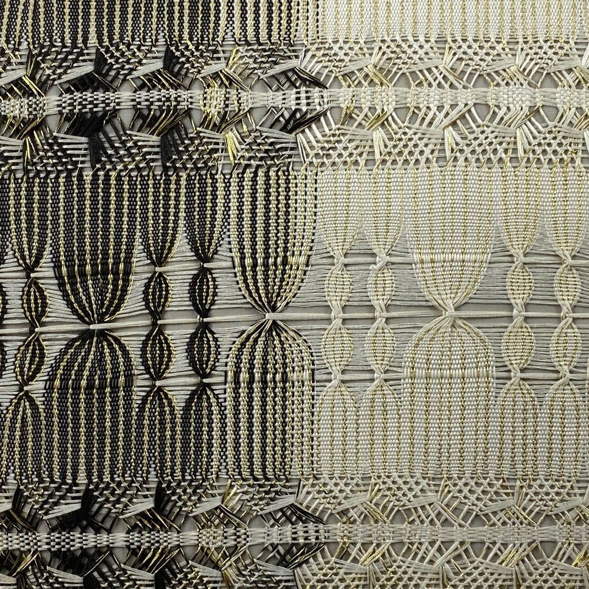 袋帯 段縞 幾何学 金糸 クリーム お太鼓柄 正絹