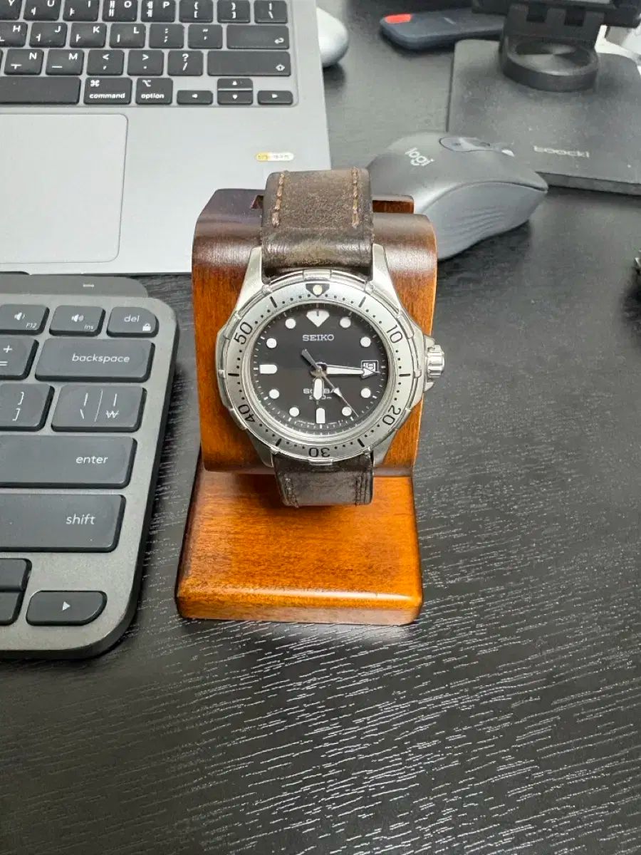 SEIKO 7n35-6000 ミッドサイズ クォーツ ダイバー