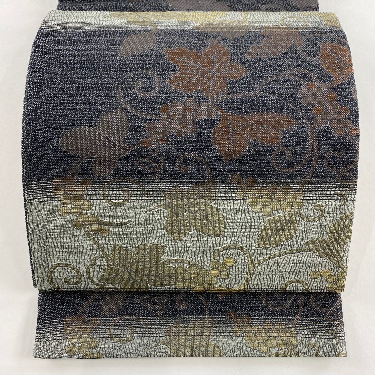 袋帯 段縞 葡萄唐草 黒灰 六通 正絹