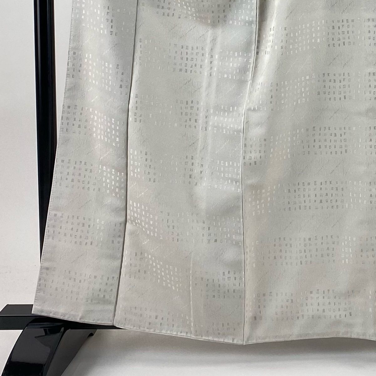 お召 身丈161 5 cm 裄丈65 M 袷 横段 幾何学模様 灰白 正絹