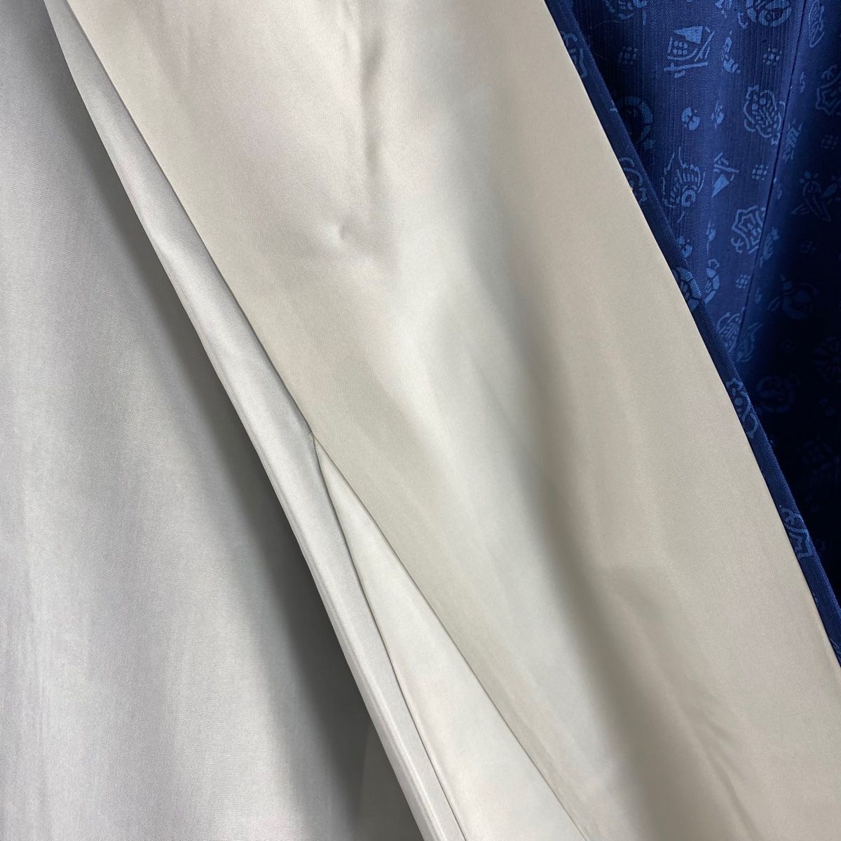  小紋 身丈156 cm 裄丈67 M 袷 紬地 宝尽くし 藍色 正絹 小紋 着物