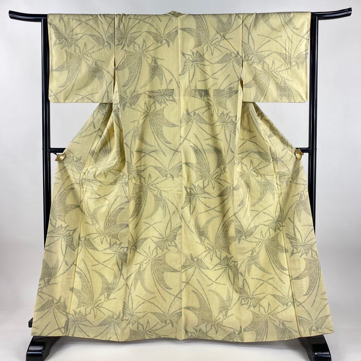 結城紬 身丈165 cm 裄丈64 M 袷 本場結城紬 証紙 蝶 亀甲絣 薄黄 正絹